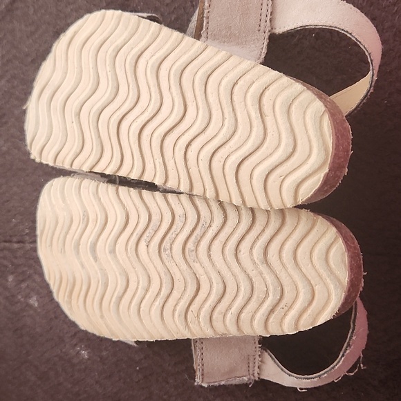 Sandals - Picture 3 of 4